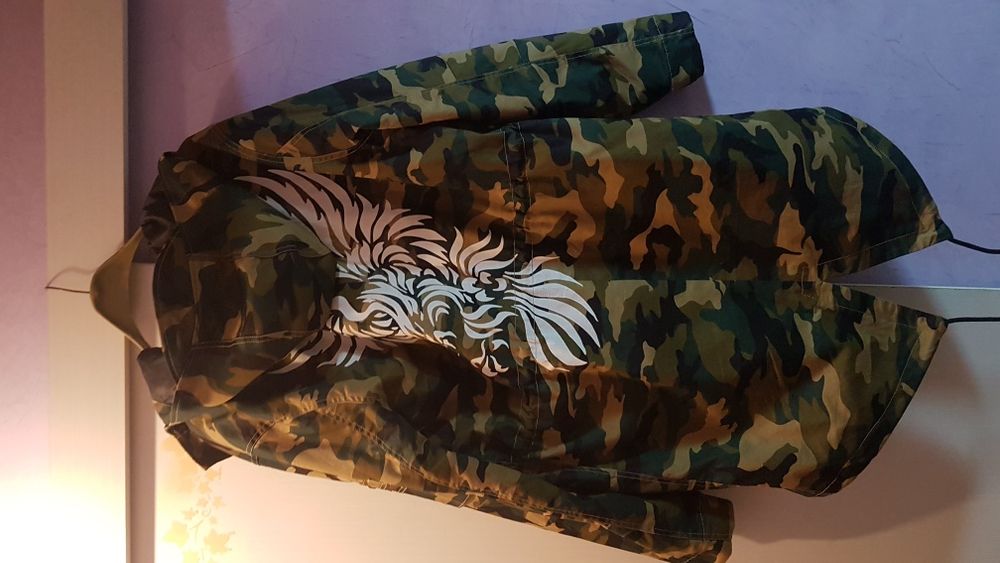 Мъжкo яке- парка( Guess)