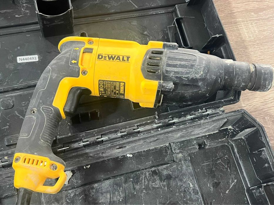 Перфоратор  DEWALT D25133K