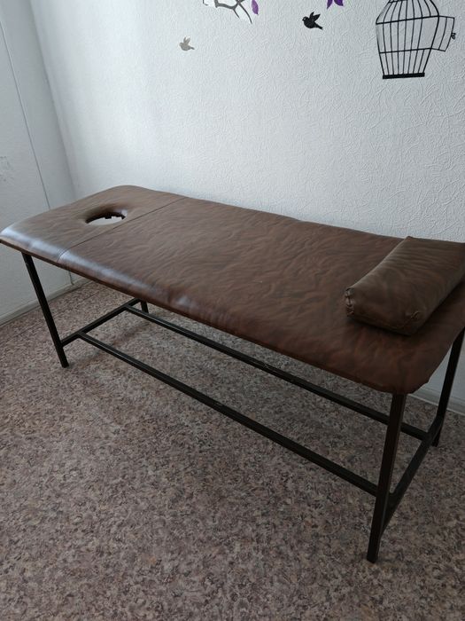 Кушетка для бьюти услуг