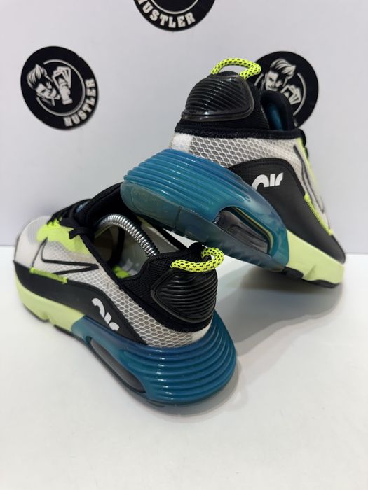 Маратонки NIKE AIR MAX 2090. Номер 40