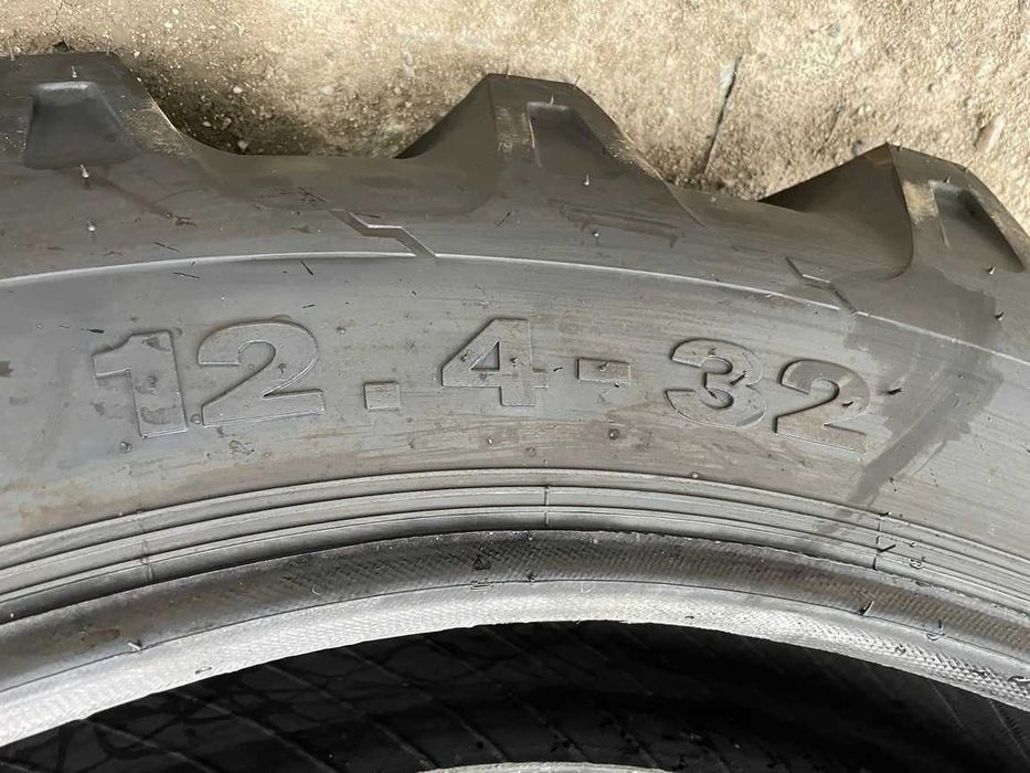 12.4-32 cu 8 pliuri marca OZKA cauciucuri noi pentru tractor spate