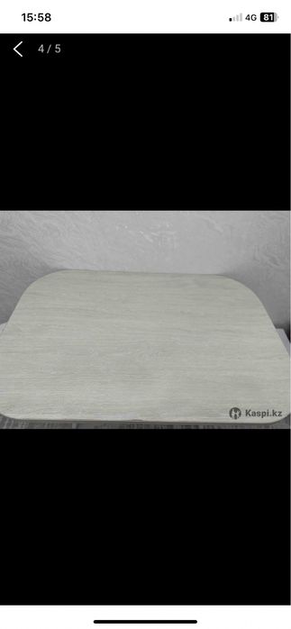 Продам стол кухонный