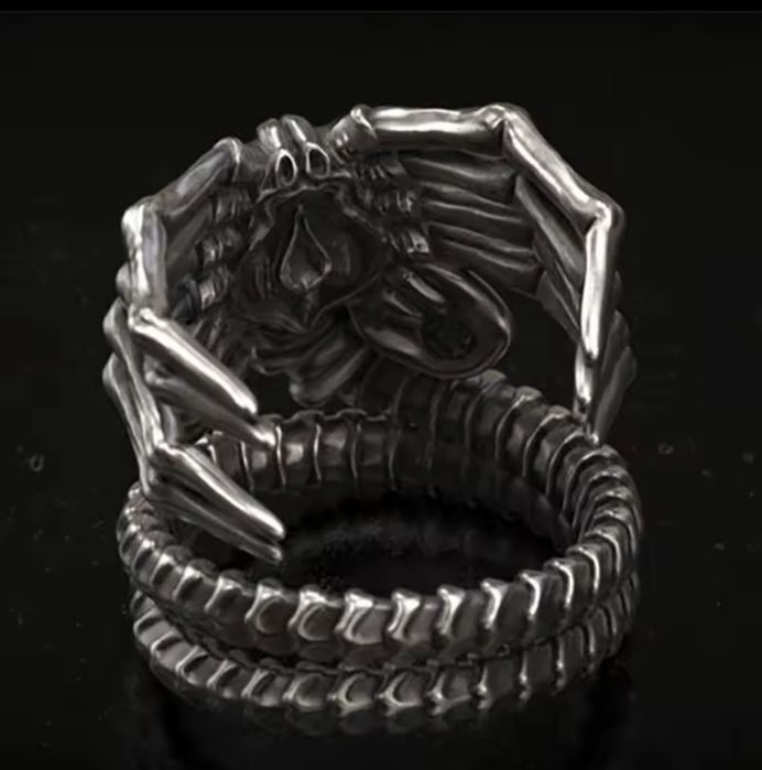 Inel bărbați stainless men hand skull premium