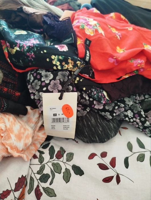 12 kg haine la kg dama mărimi diferite pentru revânzare noi + second-hand
