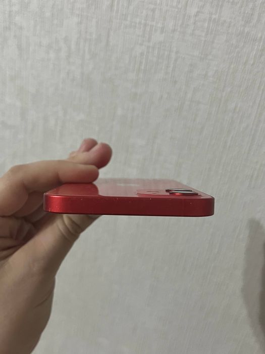 Срочно продам IPhone 12 (64GB)