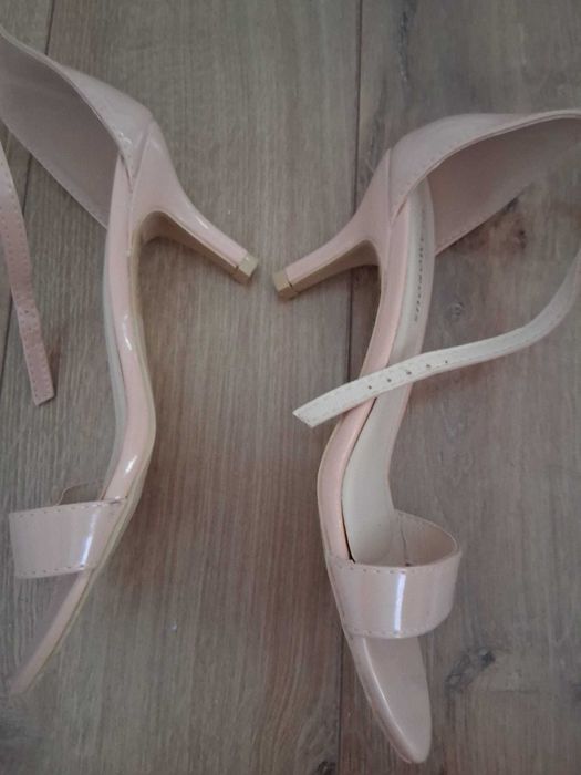Sandale elegante bej
