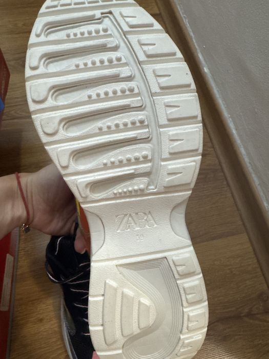 Многоцветни маратонки, zara & stradivarius