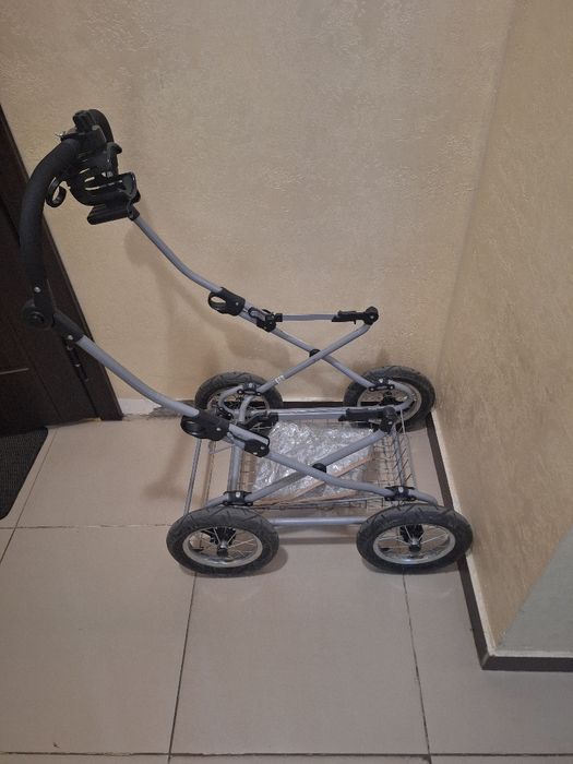 Детская коляска babyton