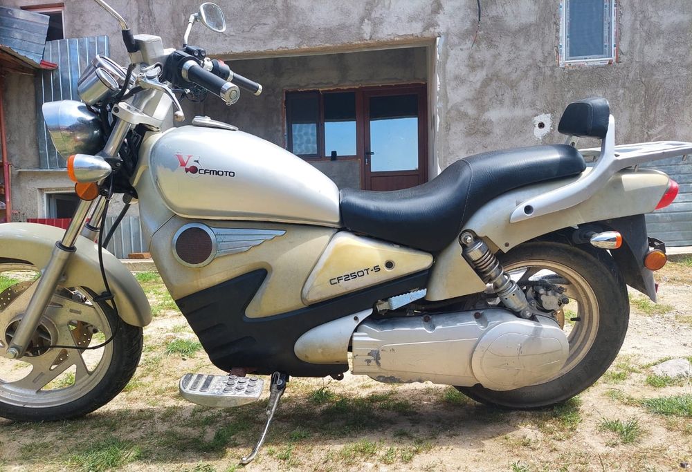 Vând chopper de 250 cfmoto