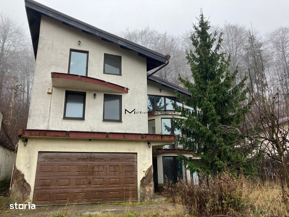 Proprietate amplă cu două case și teren generos, Brașov – str. Cariere