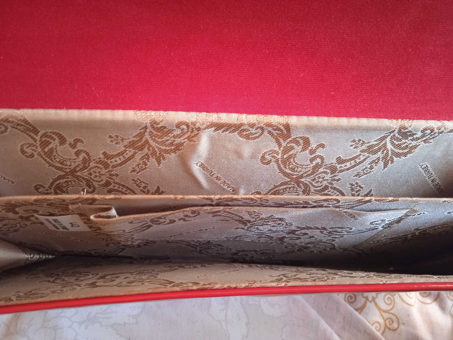 Дамска чантичка тип портмоне