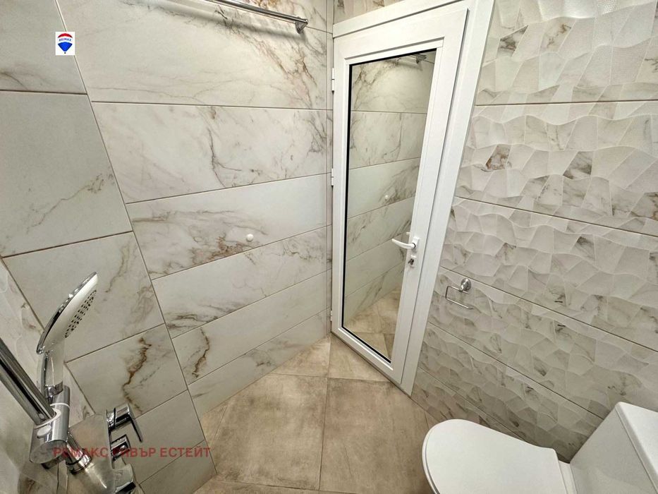 Дава се под наем Едностаен апартамент в Русе, Дружба 1 - 55 кв.м за 306 € - Снимка #11