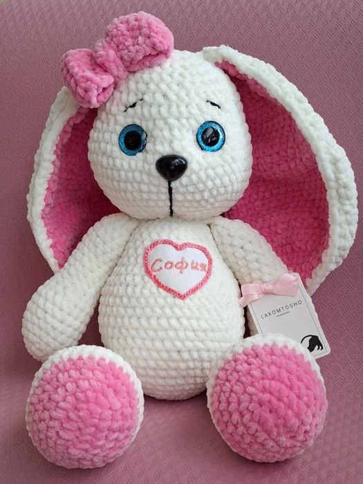 Зайка Амигуруми Ръчно плетена