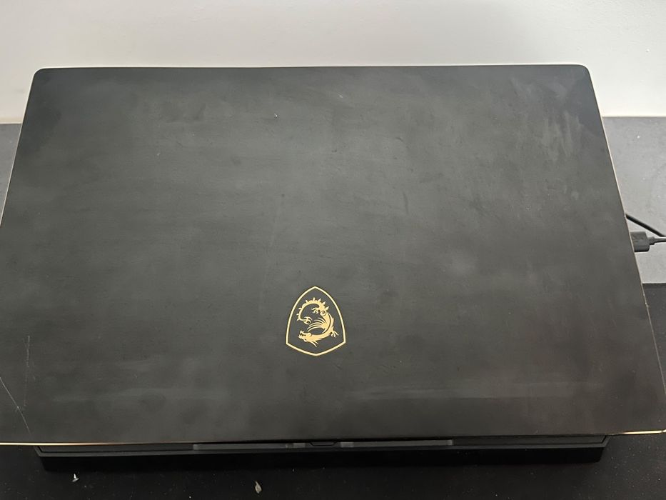 Vând laptop gaming MSI GS75 Stealth 10SF – RTX 2070, i7, 16 GB RAM, ecran 240 Hz