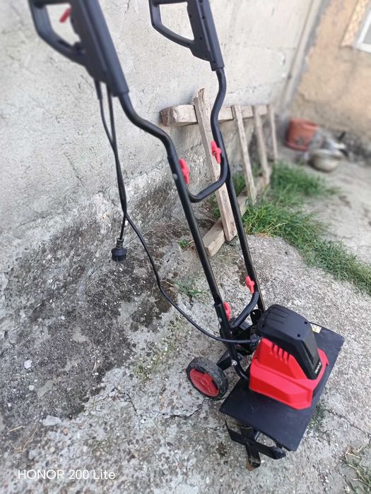 Motosapă electrica