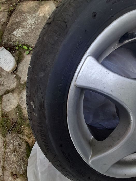 Комплект летни колела 165/70/14r Lassa гуми с оригинални VW джанти 14”