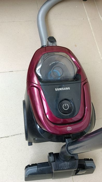 Пылесос Samsung 1800w