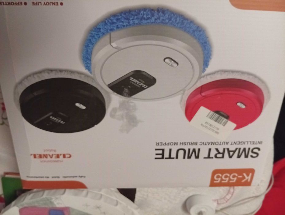 Vând aspirator robot