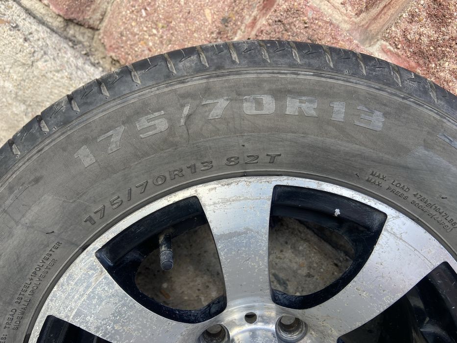 Продам Литые диски R13 стояли на Golf3