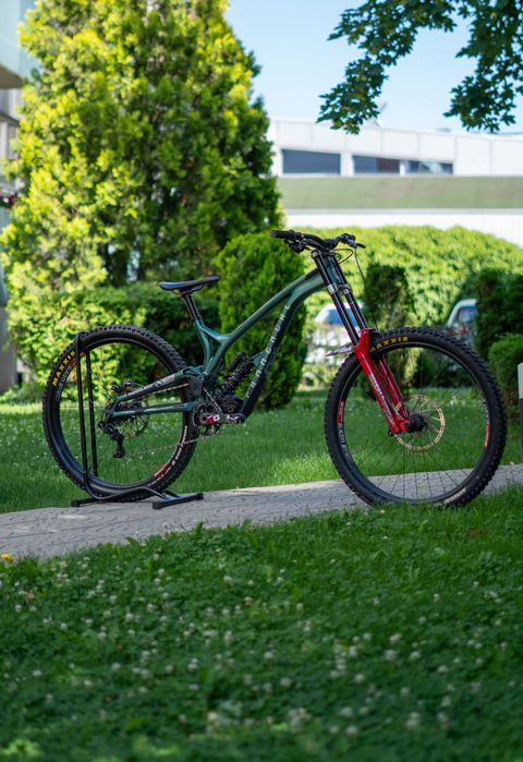 Downhill Колело Commencal Supreme DH