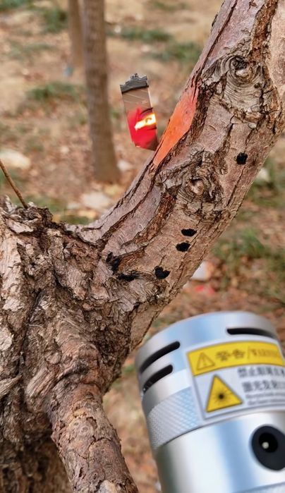 Laser , aprinzator laser ultra puternic