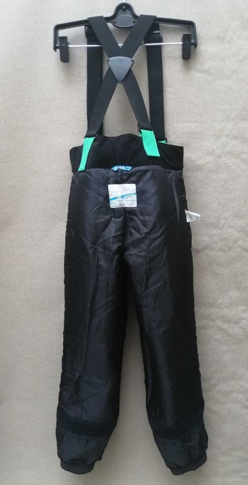 Детски топли панталони гащеризони за зимни приключения и спорт