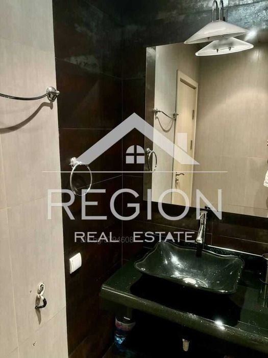 Дава се под наем Двустаен апартамент в с. Левски, Област Варна - 69 кв.м за 561 € - Снимка #11