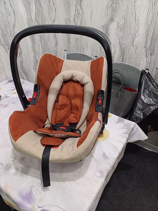 Продаётся фирменный авто люлька Burbay