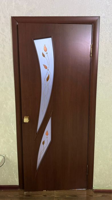 Продам двери по символичной цене