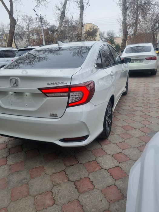 Хонда крайдер 2024