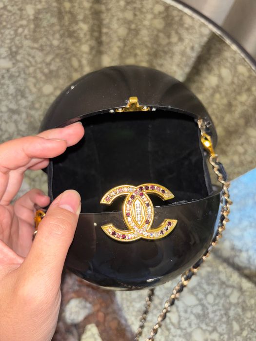 Продается сумка Chanel