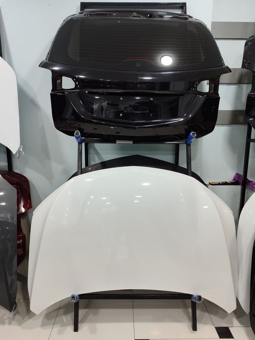 Equinox bagaj Radnoy. Kapot eshik krilo fara stop tumanka bor