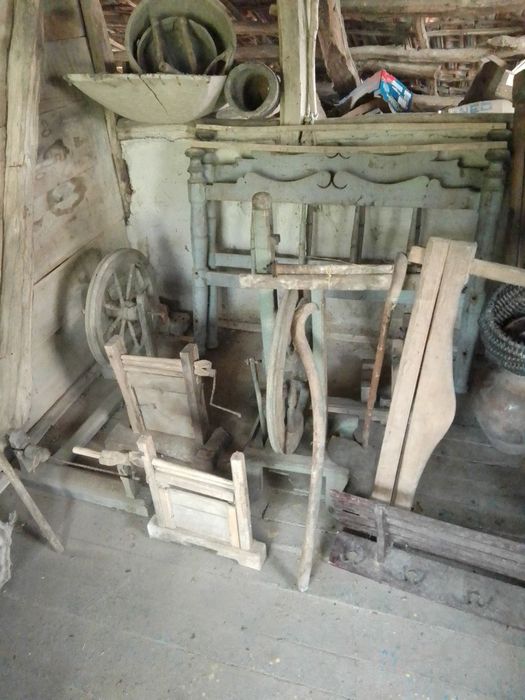 Чекрък и предачка