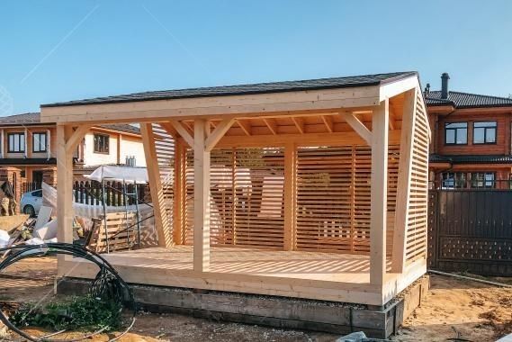 Vindem cabane din lemn