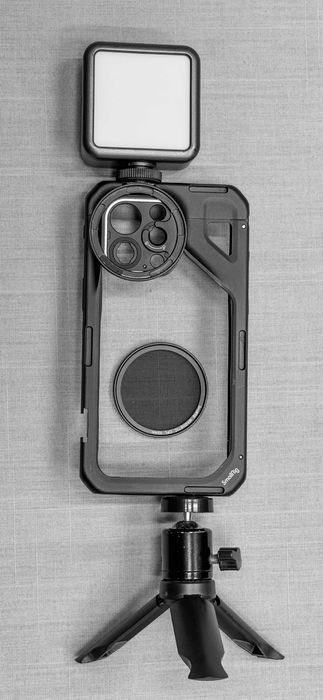 Продавам телефон iPhone 15 Pro Max