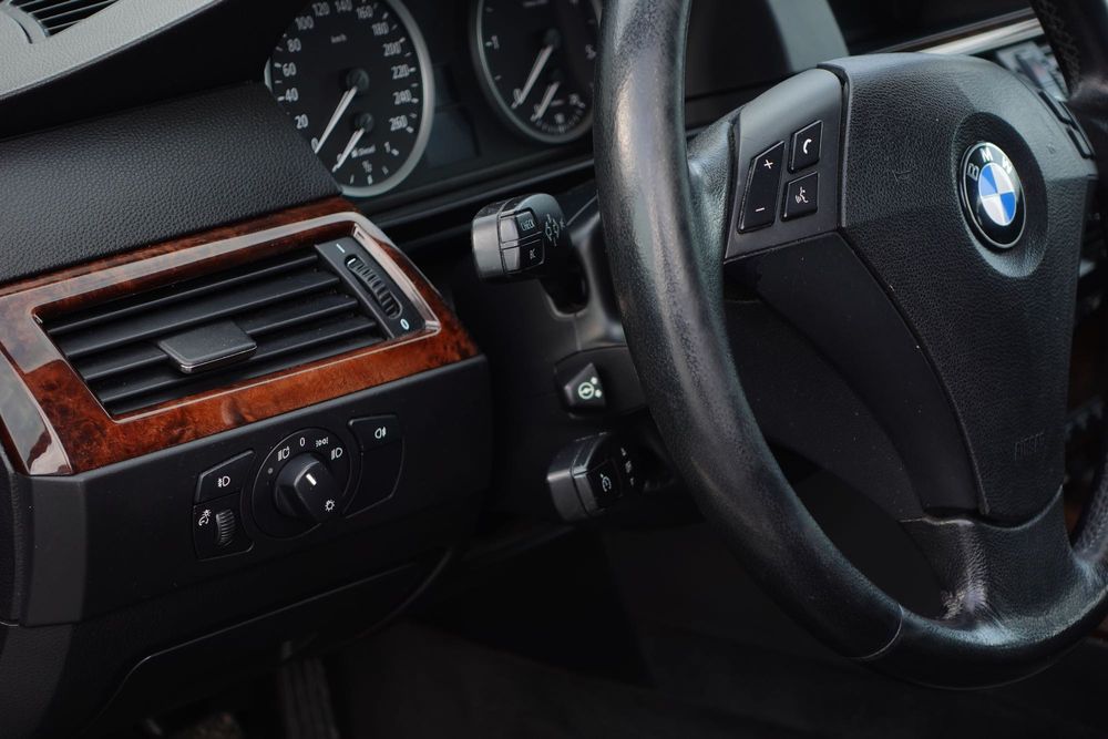 BMW Seria 5, E60, Automat
