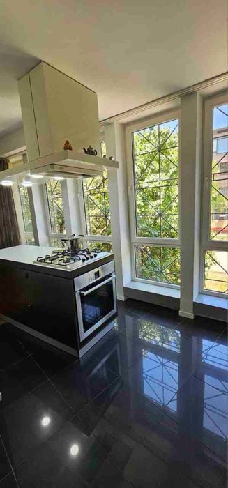 Ц1 3/2/4 80м2 центр кирпич