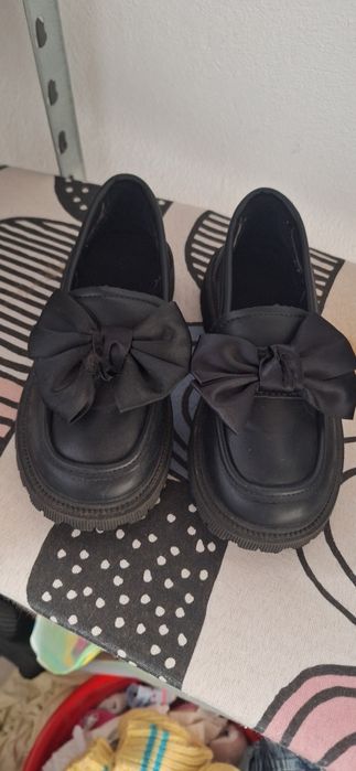 Pantofi fete eleganti