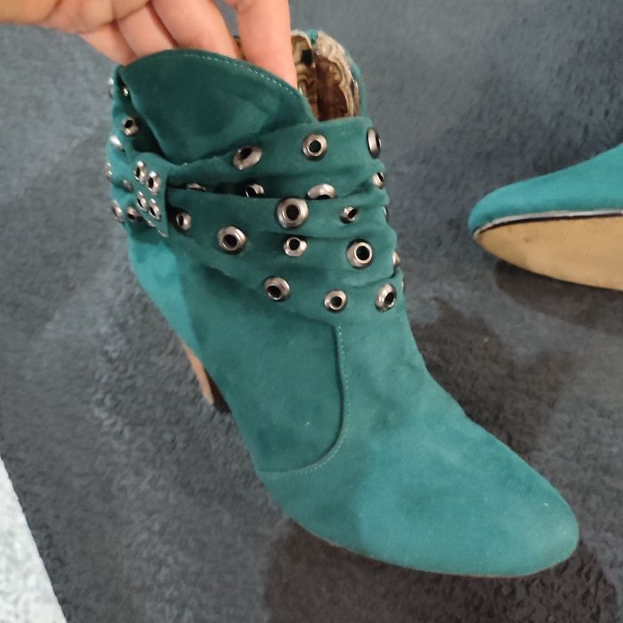 Сапожки  замшевые