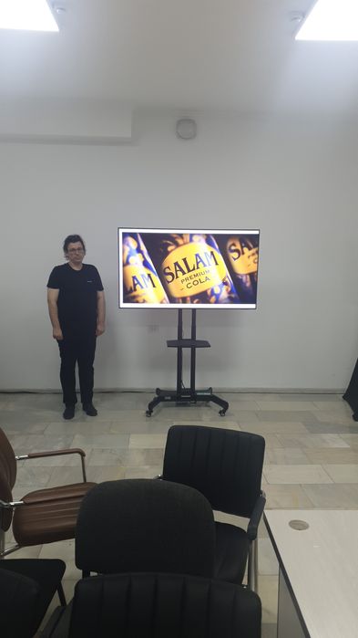 Аренда телевизора на стойке