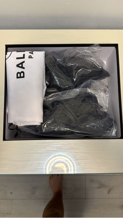 Balmain Unicorn Triple Black
