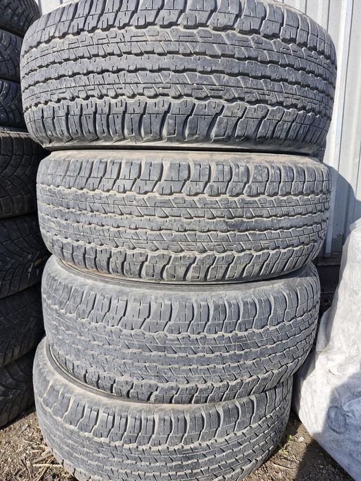 На Прадо 265/60/18 Дунлоп