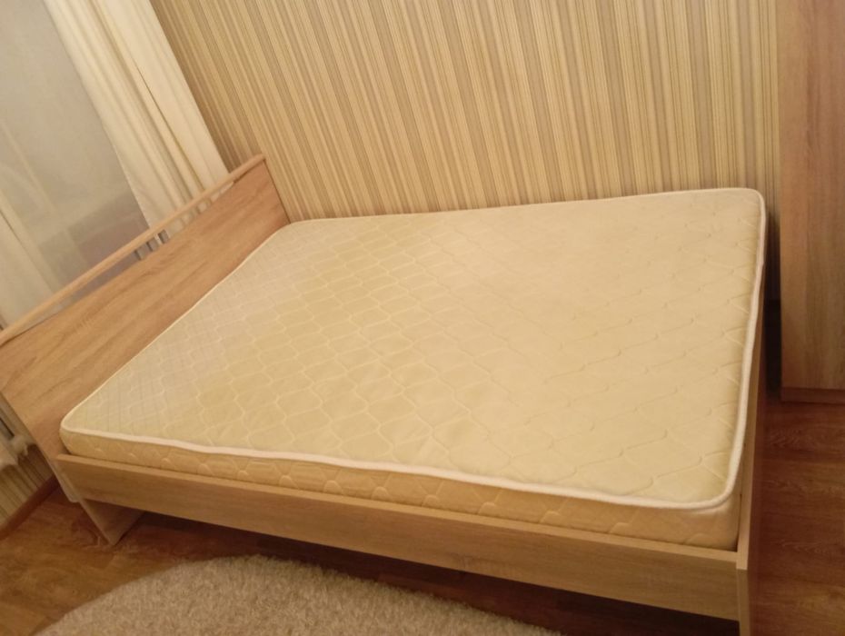 Продам кровать срочно двухспальная