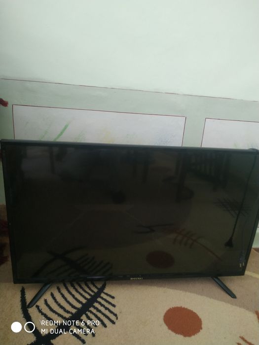 Телевизор на запчасть