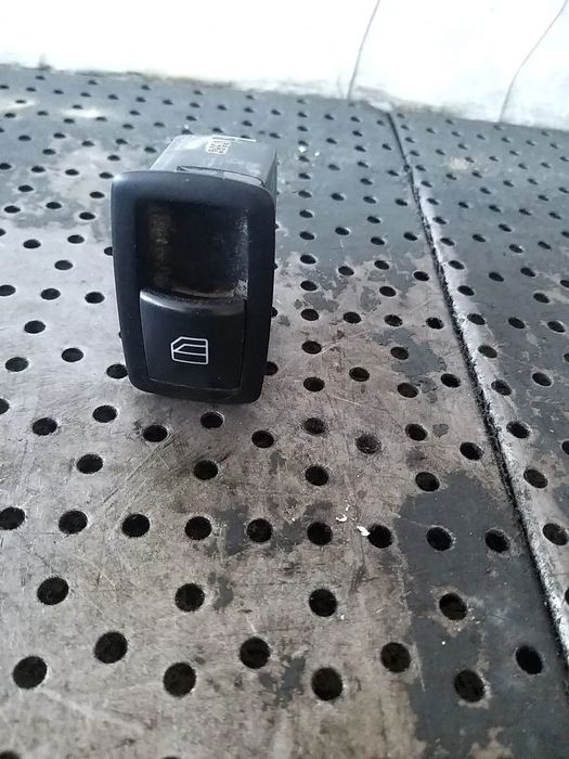 Buton geam electric dreapta fata mercedes a class w169 a1698205210