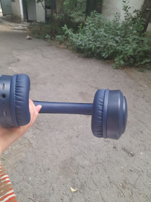 Продам наушники беспроводные