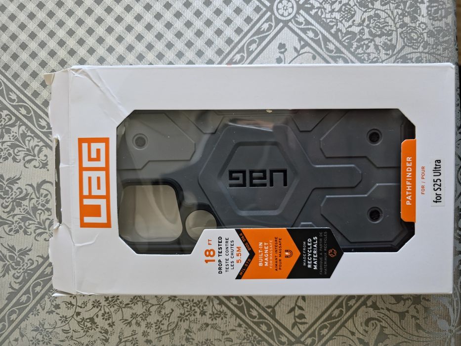 Husa UAG Pathfinder s25 ultra