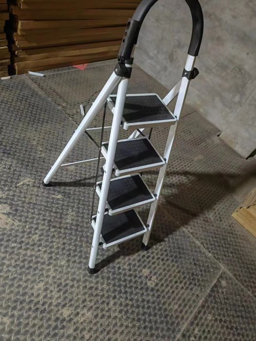 Red& Black нарвонлар