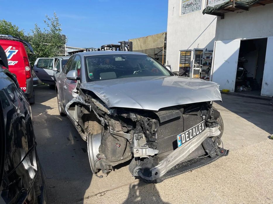 Dezmembrari Audi A4 B8 / 2010 / 2.0TDI 143 CP / CAGA