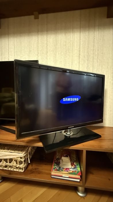 Телевизор Sumsung UE32D4000NW